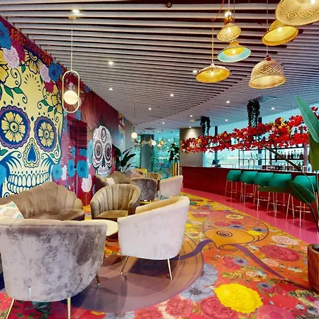 Отель Nhow Rai 4*